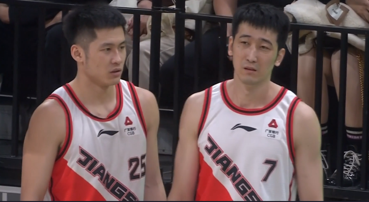 乐鱼真人体育娱乐-吴前19分浙江大胜辽宁豪取7连胜(从上赛季复赛阶段开始爆发的浙江男篮主力吴前,本赛季)