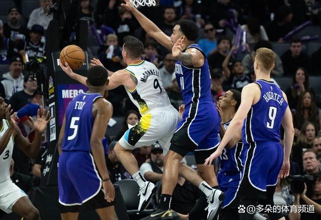昔日支柱今成隐患24岁铁卫遭遇质疑成退步最快国脚