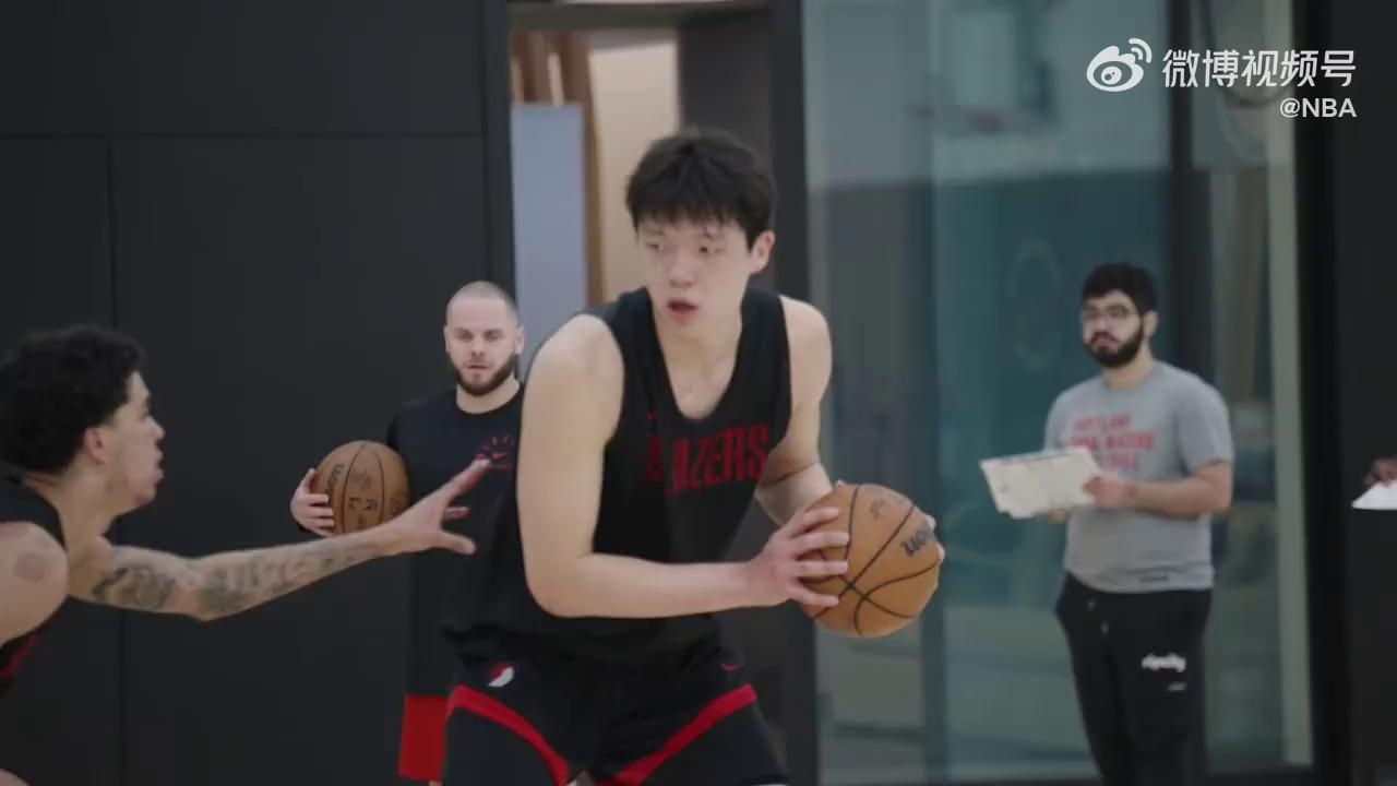 包含杨瀚森给所有人留下深刻印象他会是开拓者长期计划的词条