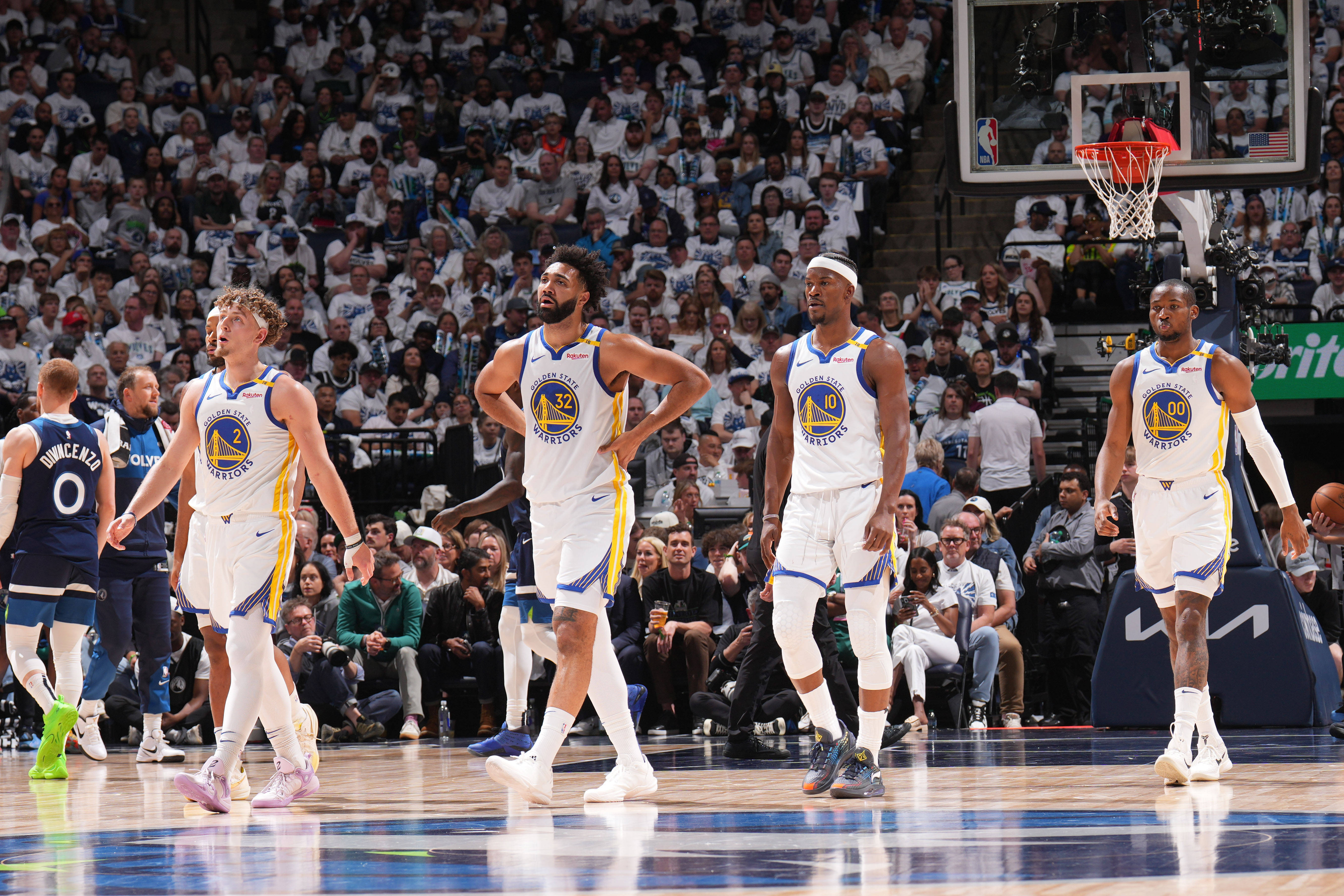 包含NBA媒体记者点评勇士球员库明加：已经打了四个赛季，目前只有22岁，年龄是其最大优势的词条